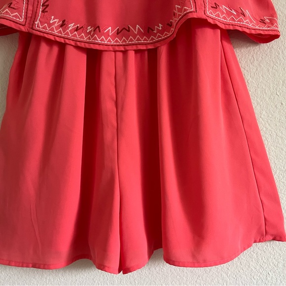 Coral Sleeveless Romper - Picture 5 of 7
